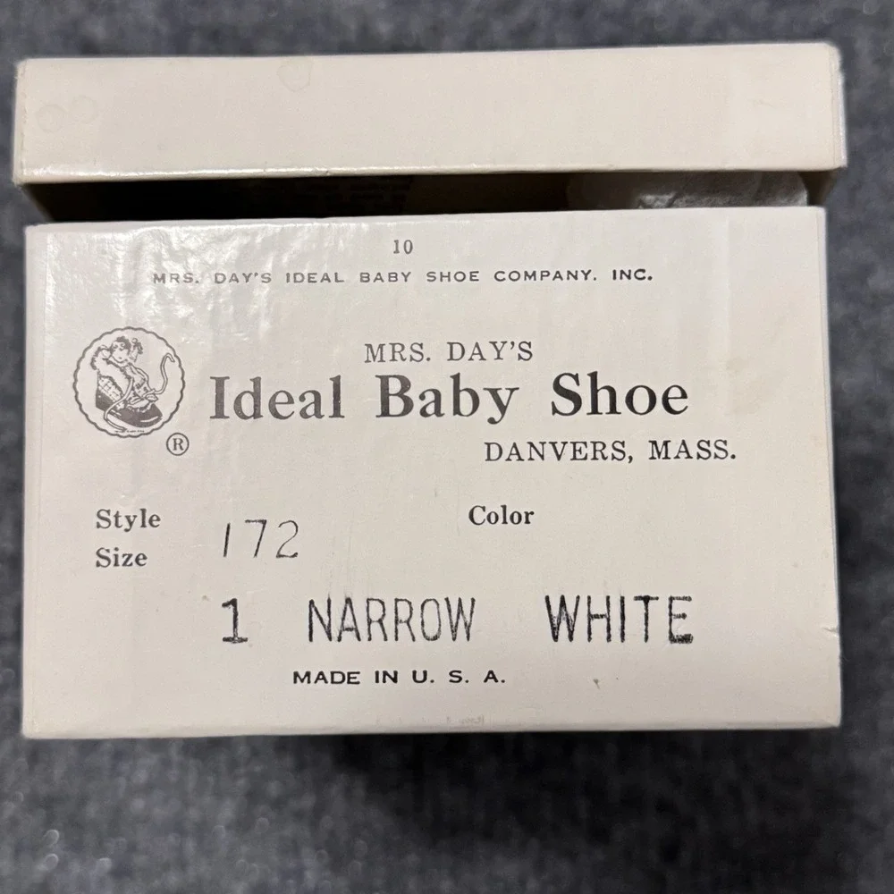 Mrs. Day's Ideal Baby Shoe White Size 1 Narrow Lace Up Original Box Vtg
